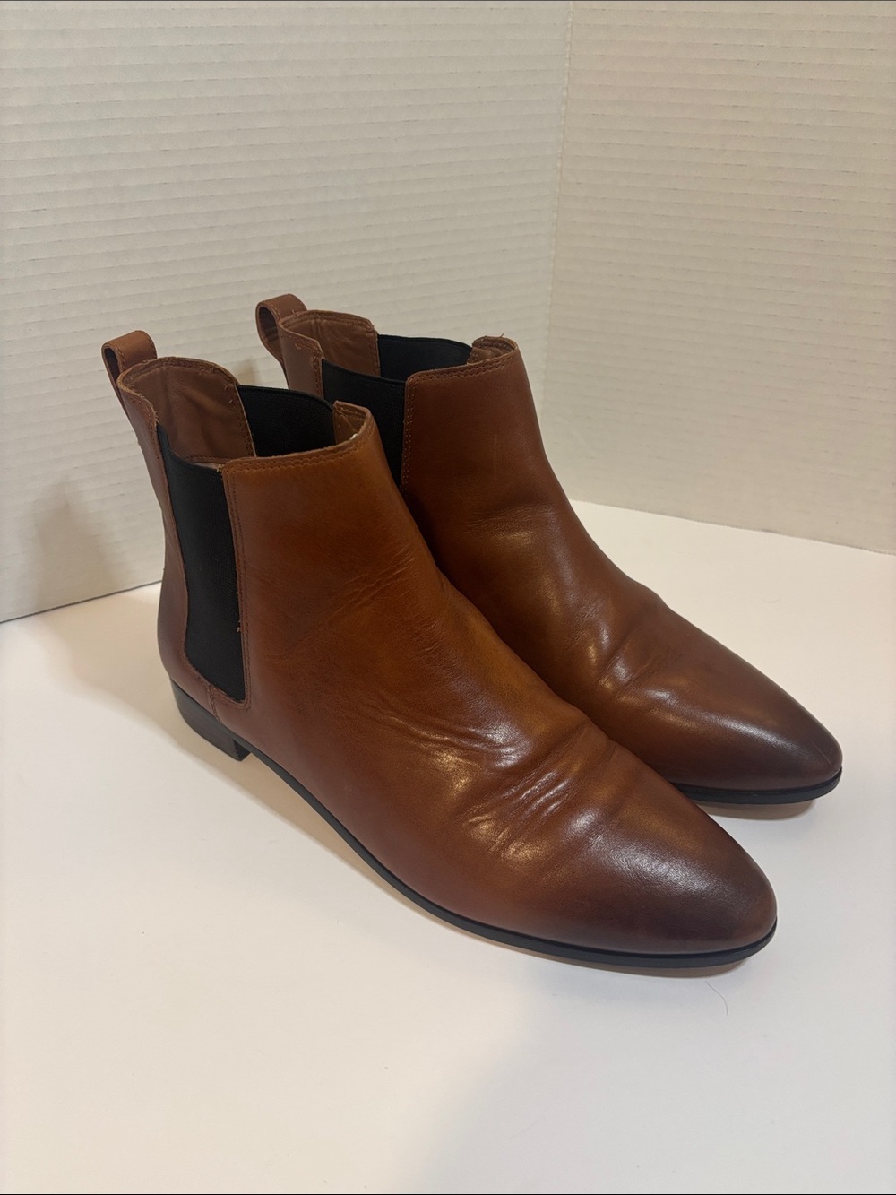 J Crew Leather Pull On Chelsea Boots in Warm Sepia Brown Womens 9